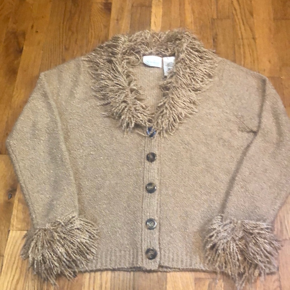 SWEATER